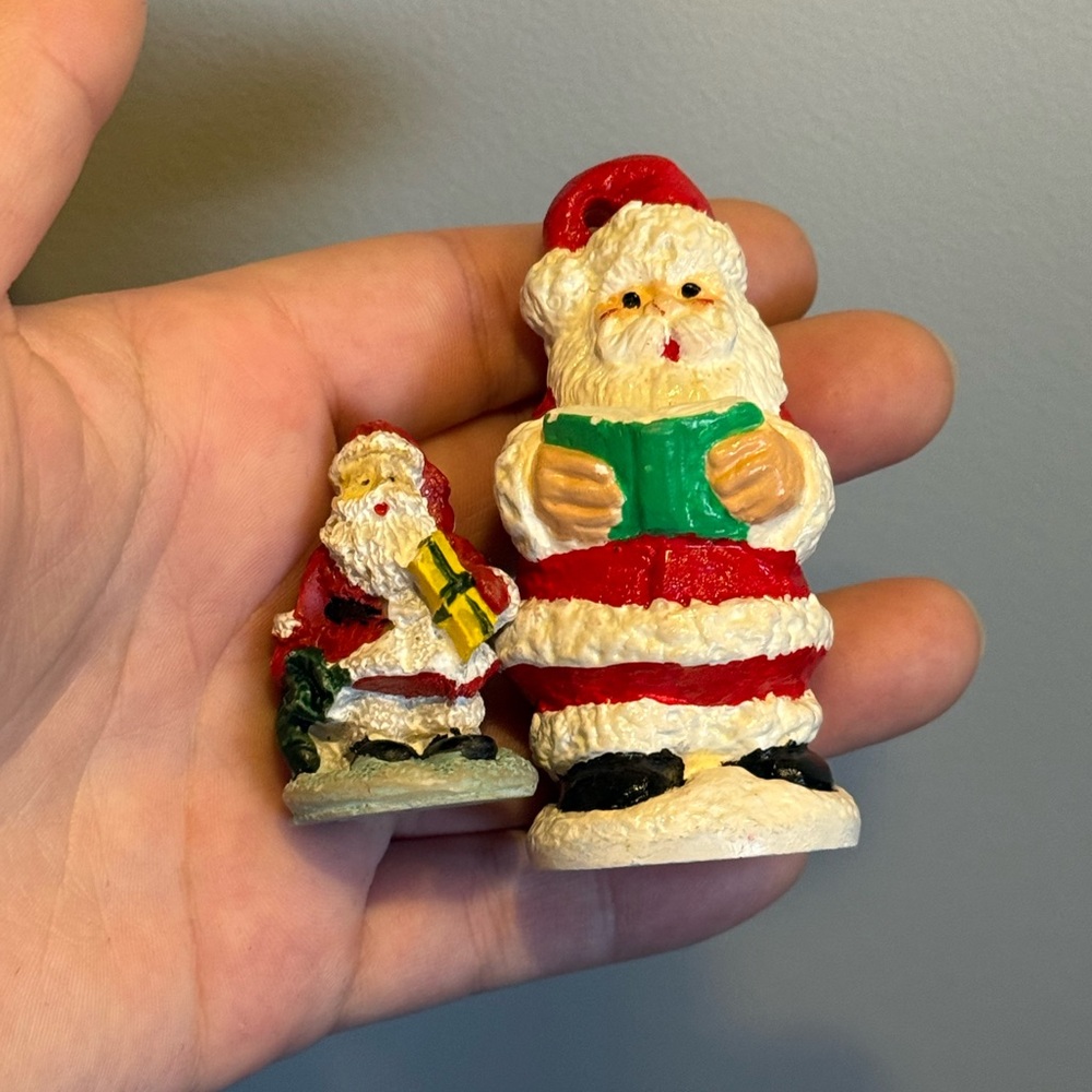 2 Vintage Sana Claus Christmas Resin Cast Figurines